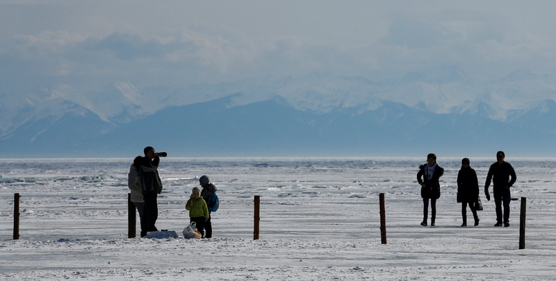貝加爾湖冰面翻車1死2傷 台灣客還原現場:車速其實不快