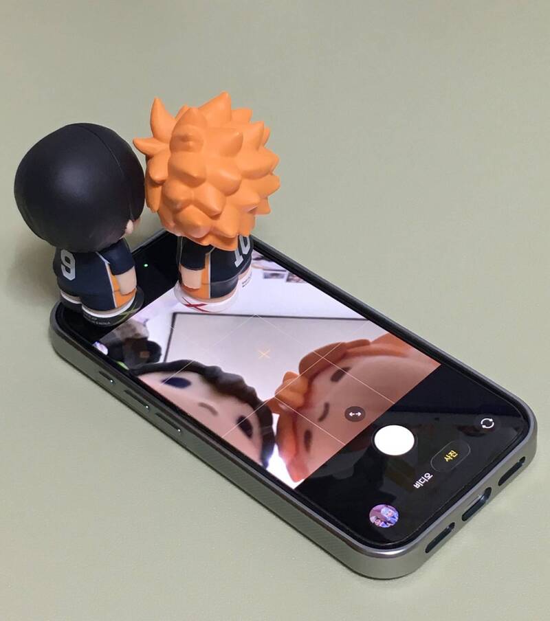 南韓宅宅秀超萌「公仔自拍」Pose 掀全球模仿熱潮