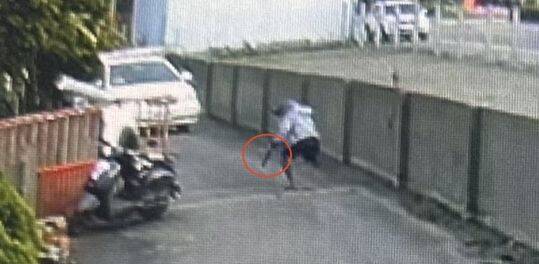 奪命毒友!爭搶彩虹煙 男持武士刀砍友人頸部2刀判7年