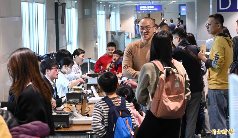 台日機場入境事先確認實施第2天 服務廣受好評