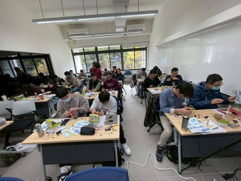 培訓國中小學半導體師資 竹縣府委辦清大開課協力向下扎根