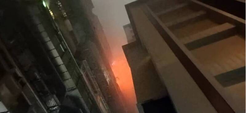 光復南路公寓大樓10樓夜間火警 一男一女命危送醫