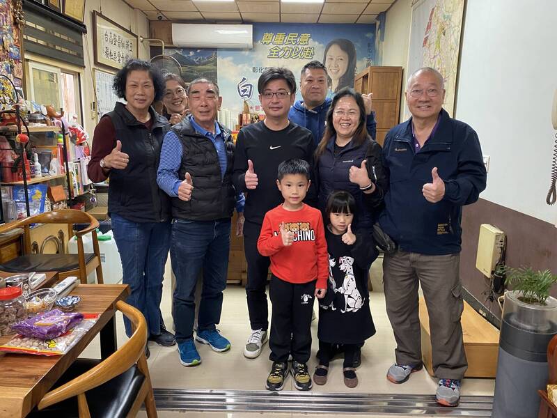 開箱700坪「衣鳯百貨」謝典霖：無關政治