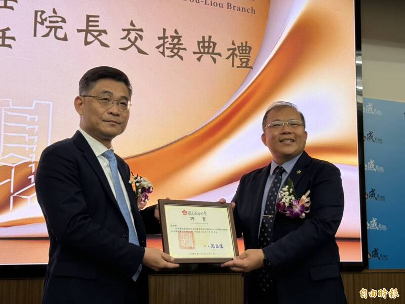 去年追鑾轎、今年當院長 新任斗六成大醫院院長竟是「白沙屯媽祖選的」！？