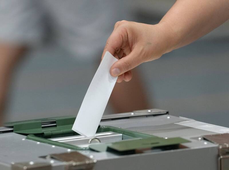 日本眾院提前投票出包!誤讓雙胞胎弟弟取得哥哥選票