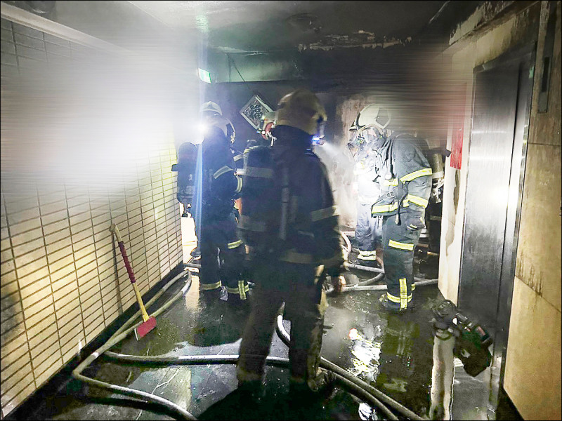 火災須往下往外逃 忌躲浴室電梯