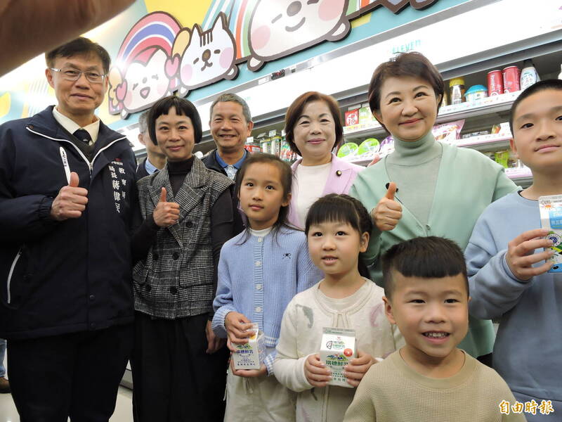 中市23日開學日起提供一週一次牛奶或豆漿 學童可在七大通路領取