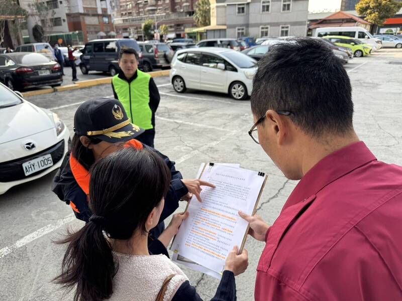 高雄市政府啟動在建工程工安專案巡檢。（工務局提供）