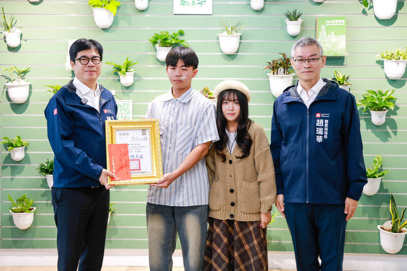 陳其邁稱清潔隊欺凌老人是見義勇為學(xué)生