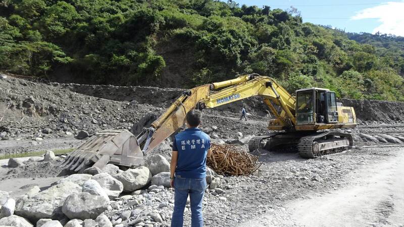 查獲高雄4業者違法清運營建廢棄物 不法所得估2.4億