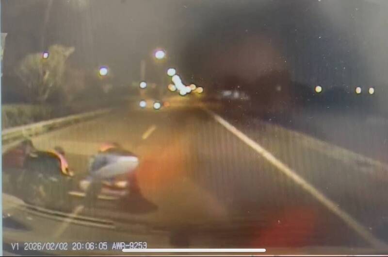 彰化埔心離奇車禍!騎士倒臥路中頭重創OHCA 車在20米外