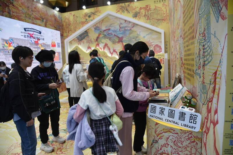 來書展只能看書?國圖以科學設計翻轉觀看方式