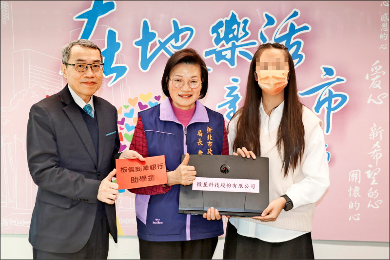 翻轉逆境 低收戶少女考取台大