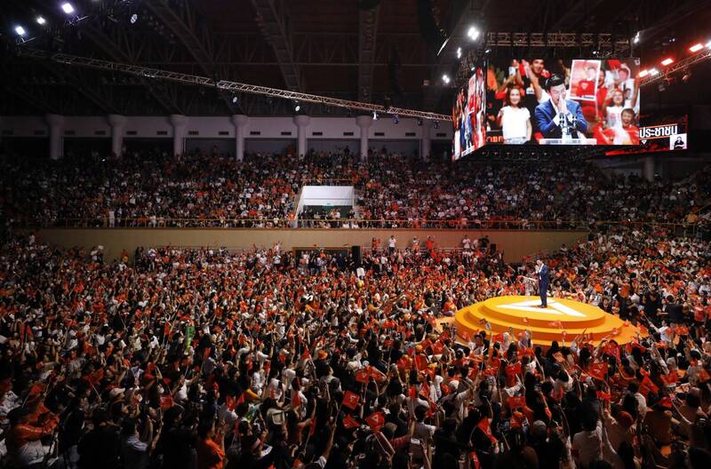 泰國大選倒數 四大政黨選前最後造勢曼谷拚場