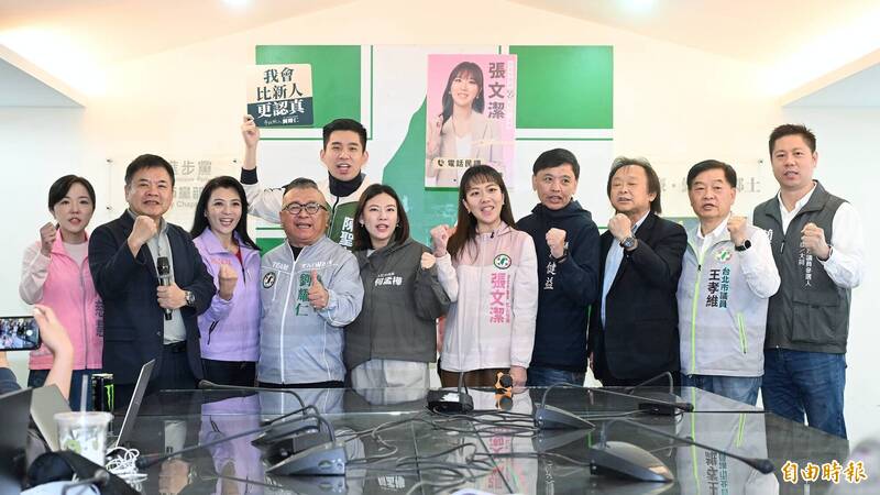 3天兩度幫綠小雞站台仍堅喊不選台北市長 王世堅：我是雄性不是母雞......