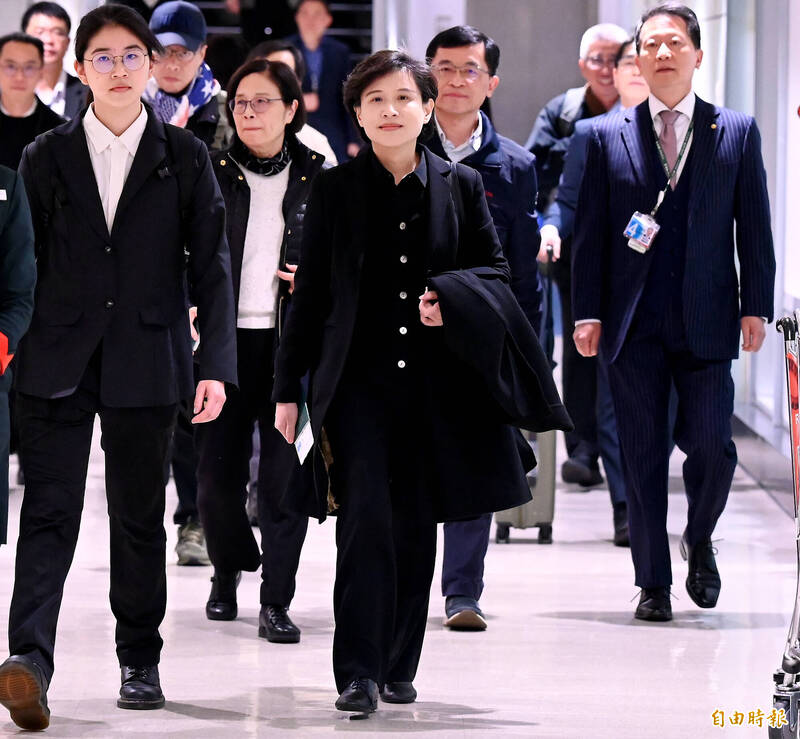 鄭麗君啟程赴美 展開「台美對等貿易協定」最後會議