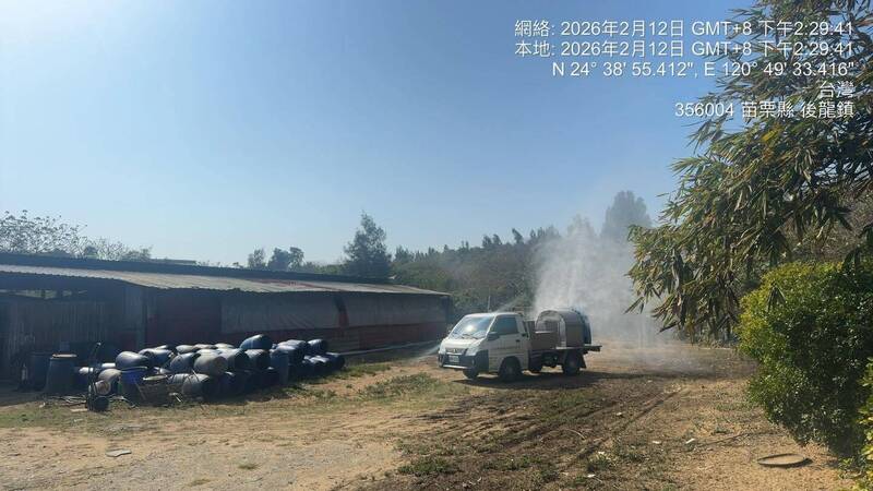 畜牧場驚見死豬搬運景象 苗栗動防所採樣送驗、周邊消毒強化