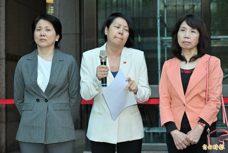 李貞秀喊「我授權陸委會代辦放棄國籍」 網掀造句接龍熱潮