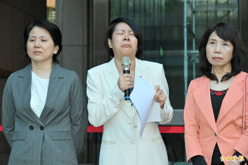 李貞秀喊授權陸委會代辦放棄國籍 葉耀元酸爆:歹戲拖棚!