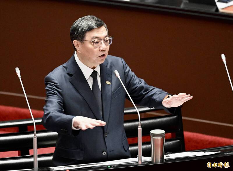 國籍與戶籍「雙重爭議」 卓榮泰恐不接受李貞秀質詢