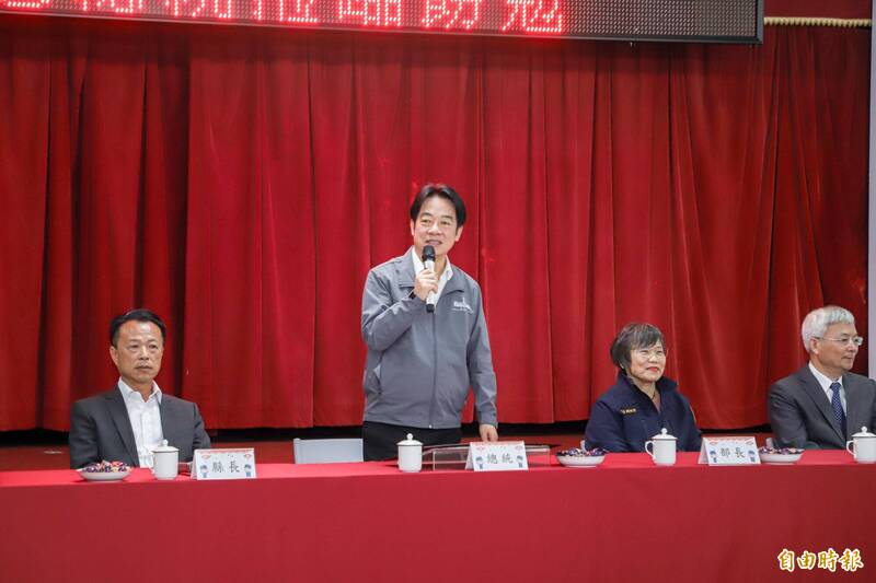 賴清德春節慰勉 宣布警察加給調高6萬人將受惠