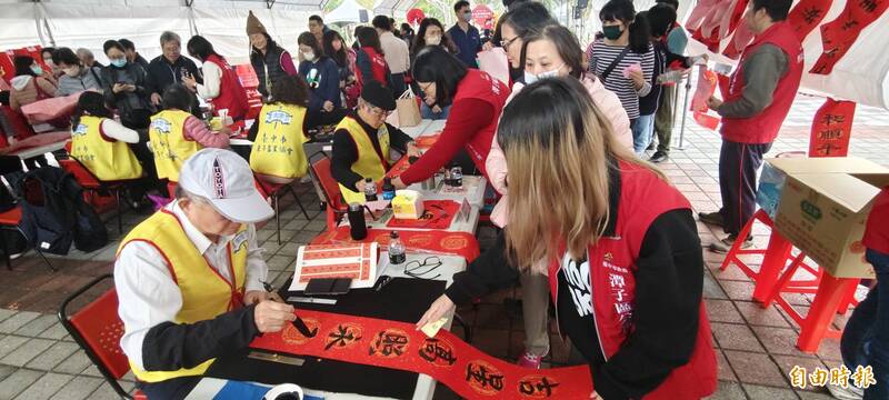 除舊佈新迎馬年 貼春聯最佳時間與禁忌報你知