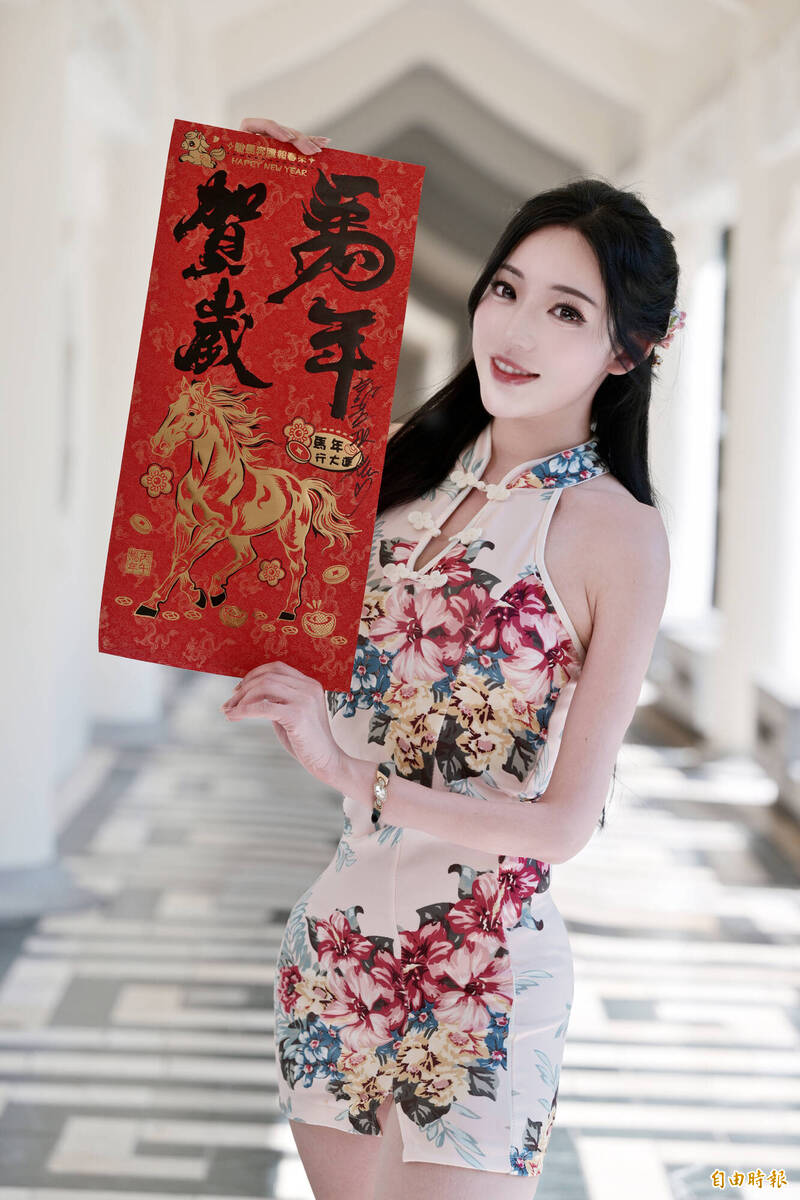 「國旗正妹」謝立琪坦承單身 男神範本點名他