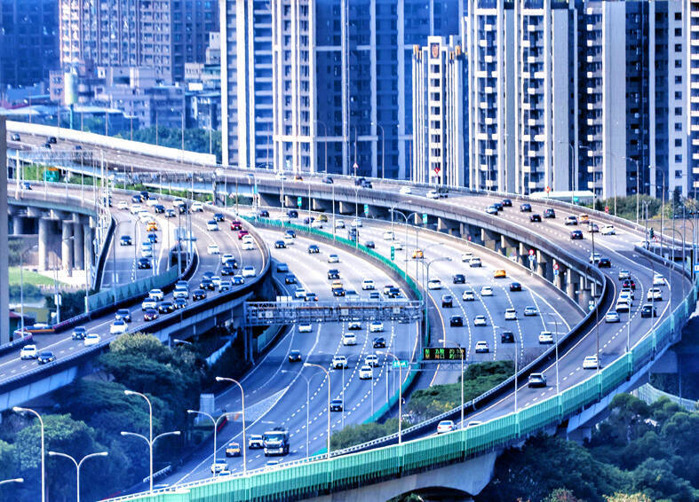 《TAIPEI TIMES》 Freeway Bureau warns of heavy holiday traffic
