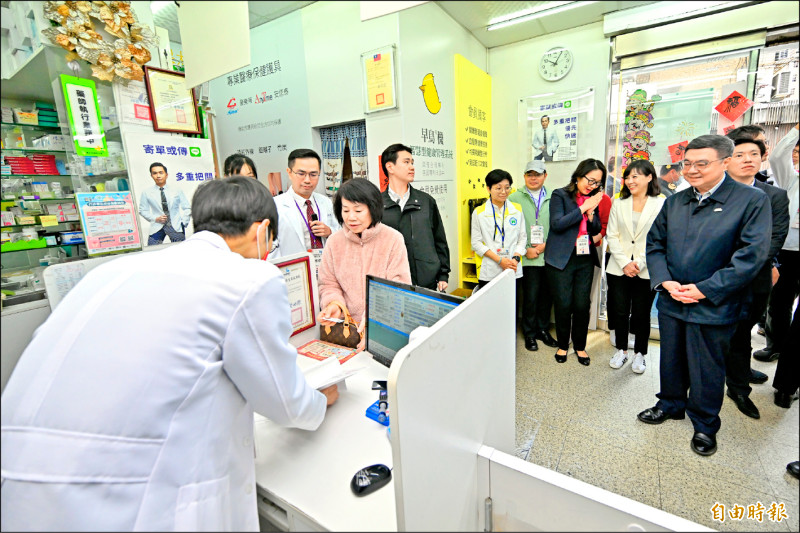 春節近半藥局開業 卓揆:台灣很幸福