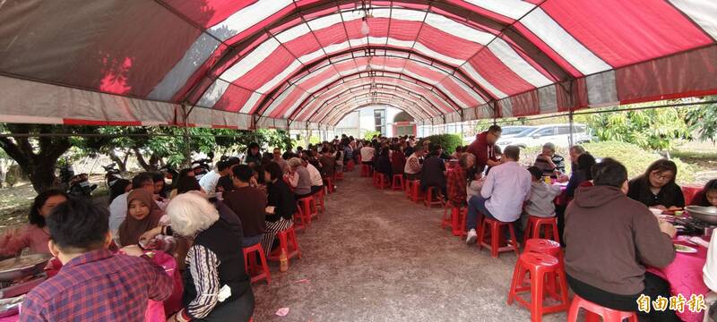 太平張家3百人初二大團圓 女眷高歌〈回娘家〉應景