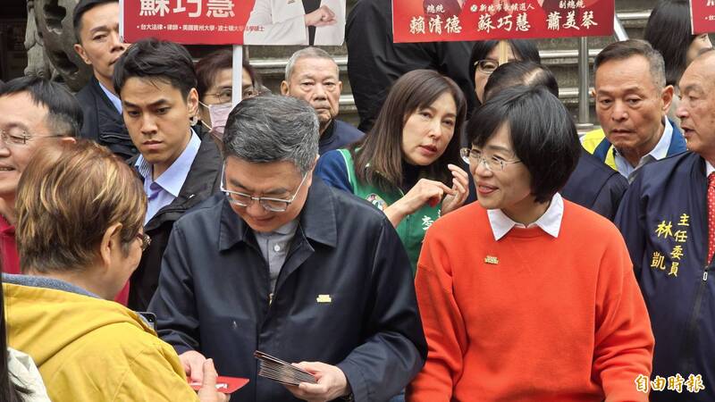 偕蘇巧慧三重發福袋 卓榮泰:盼行政立法2院合作好好審預算、法案