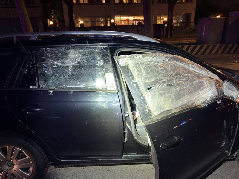 欠5000元遭3人狠砸愛車 桃園男嚇到自撞「連滾帶爬」狂奔求助警