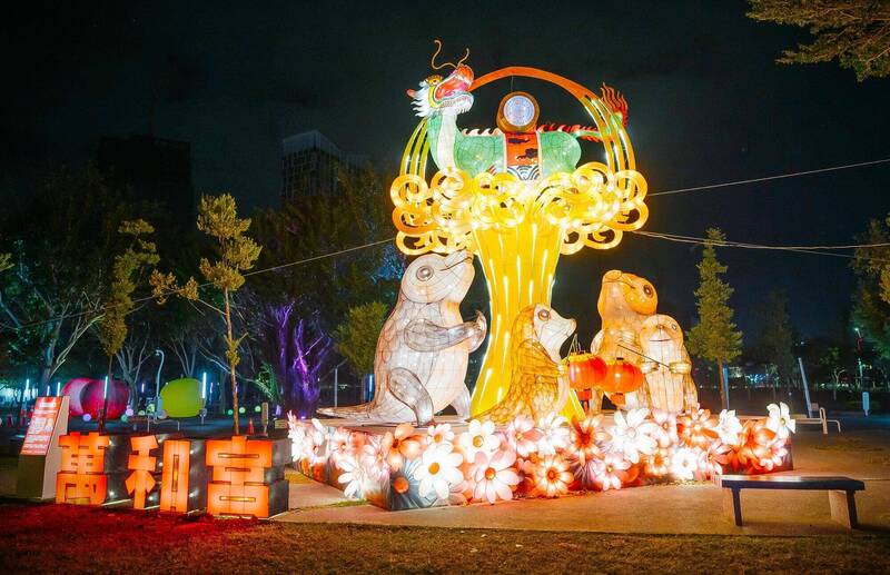 中台灣燈會4大宮廟!萬和宮「龍馬呈祥慶元宵」燈組拍照打卡 抽好禮