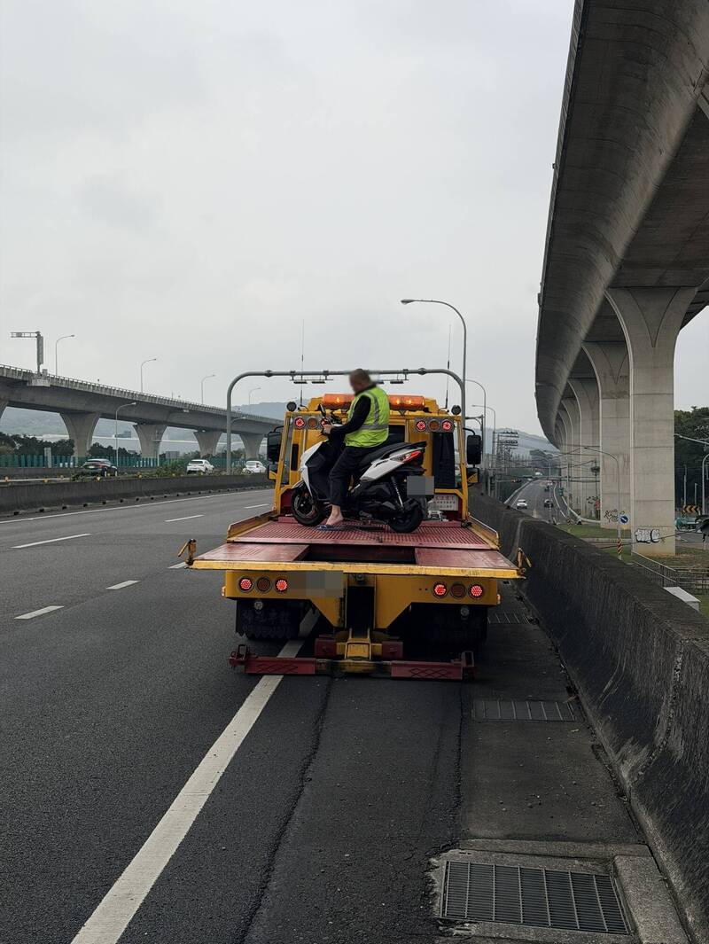 導航帶錯路 19歲女子騎普通重型機車誤入南崁交流道入口匝道