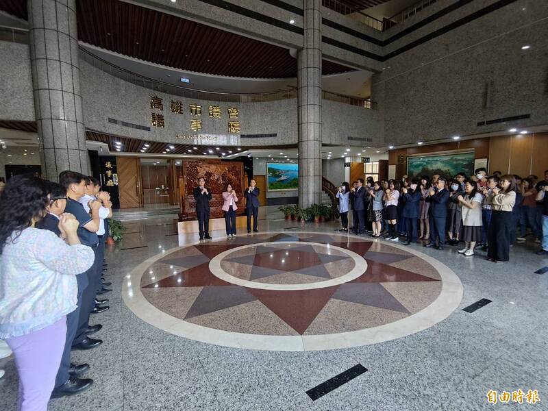 高市議會今團拜。(記者王榮祥攝) 高市議會今團拜。(記者王榮祥攝)