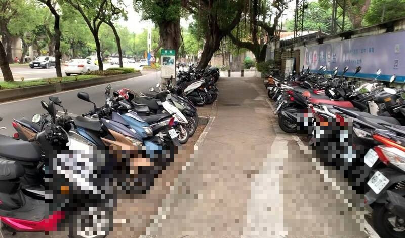 新北擴大開放5區收費機車格 大型重機3/1起可停 每4小時30元