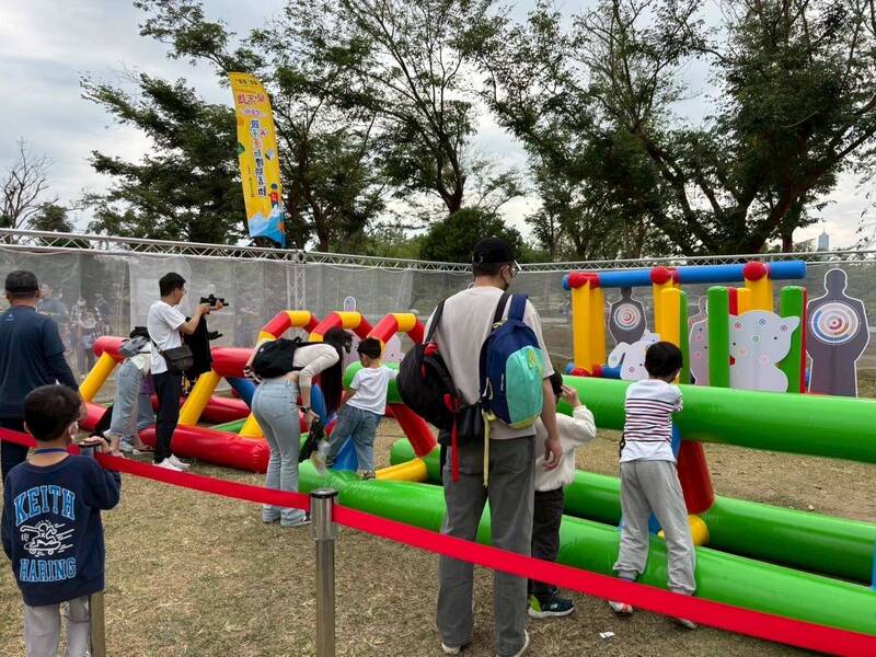 高雄港7號碼頭「運動闖關體驗」 228連假嗨玩3天