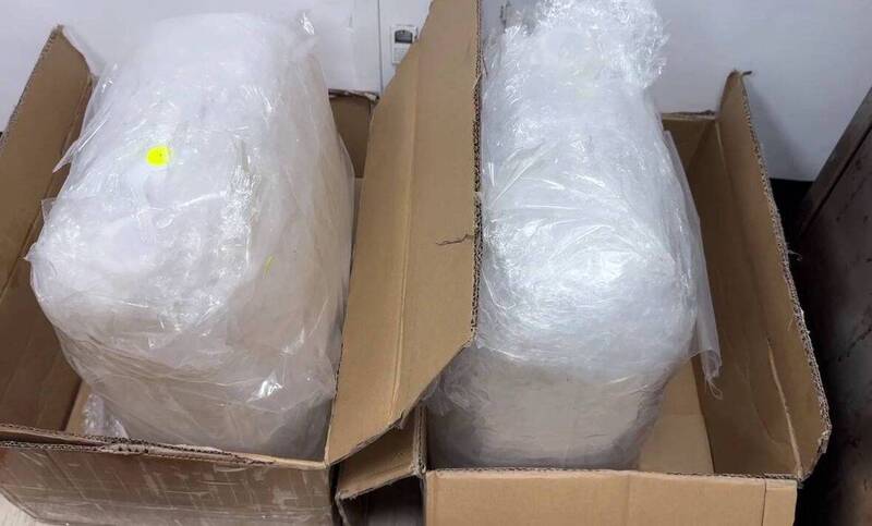 警破竹聯幫「喪屍煙彈」製毒廠 進口上百公斤化學原料製毒首例