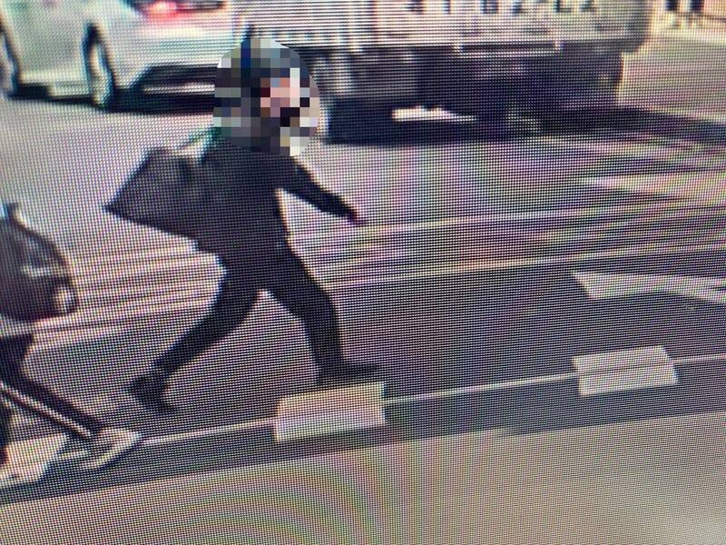 男北車附近亮刀逛大街 法官裁定暫時安置