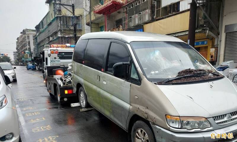 拖吊蟑螂難管?拖車糾紛沒蒐證、業者拒協商 新北促訂定型化契約