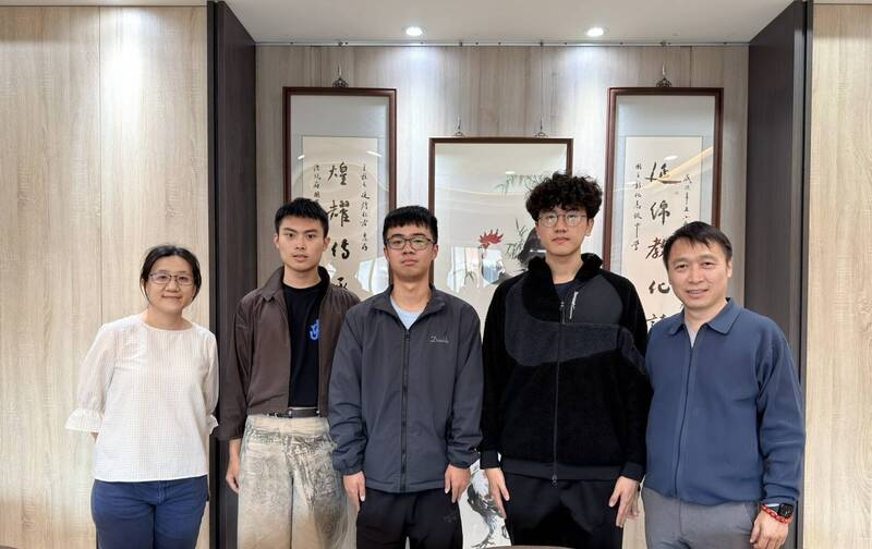 玩樂團也搞抗癌研究!彰中「科學雙星」學測奪高分