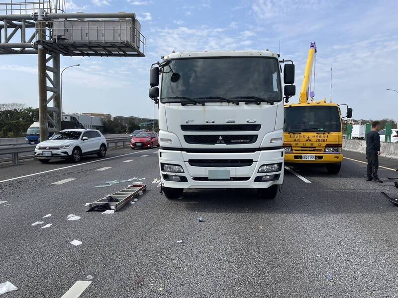 國一中壢轉接道5車追撞 現場交通一度受阻