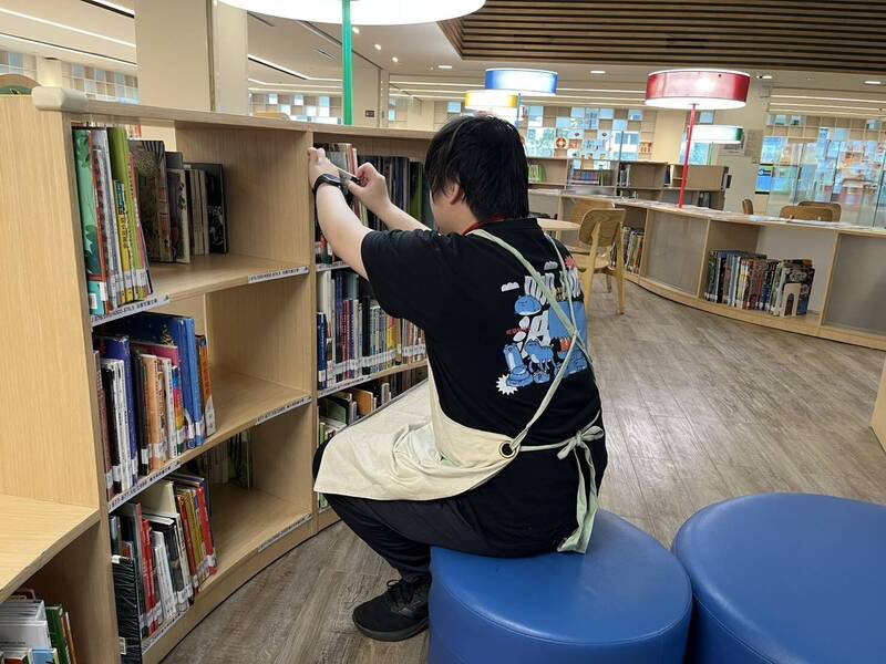 桃園圖書館「學生公共服務」 3/1起40分館名額、預約一站完成