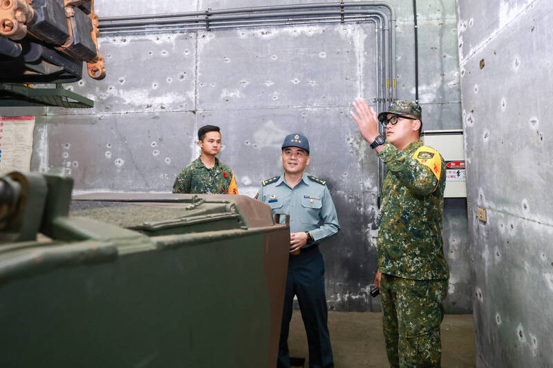 連假戰備不鬆懈!陸軍司令呂坤修無預警視導北部部隊