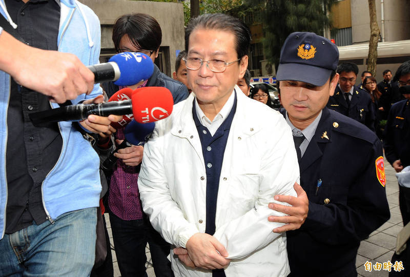 「最貪消防署長」黃季敏7罪總刑期55年8月定讞  執行刑另訂