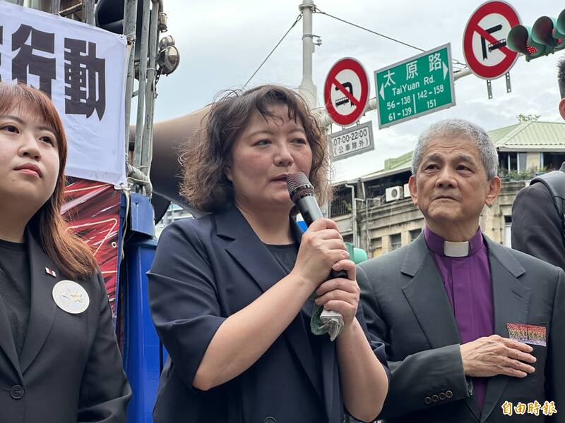 賈永婕獲封「轉型正義」油罐車! 鄭竹梅:歡迎大家一起補課