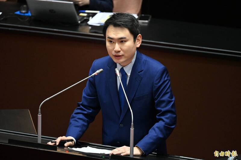 藍版軍購條例縮水剩3500億?陳冠廷:難應對中國軍事能力