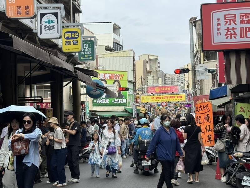 228連假首日 觀旅局:40萬人次湧進台南
