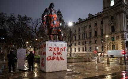 控戰爭罪犯!倫敦邱吉爾銅像再遭噴漆