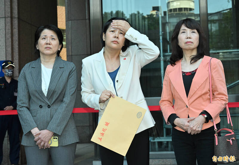 李貞秀國籍爭議延燒!陳方隅怒批柯文哲偷換概念:守法很難嗎?